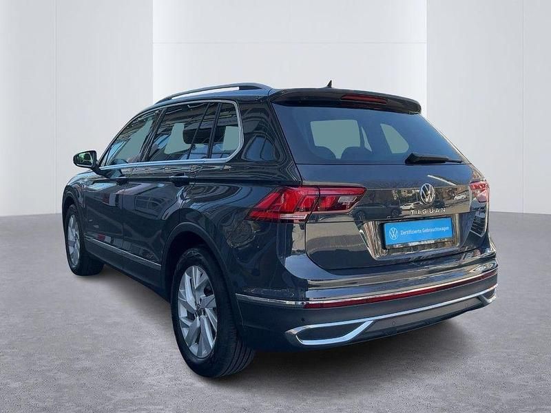 Gebraucht VW Tiguan Elegance 150 PS (110 kW) 2023 Grau SUV