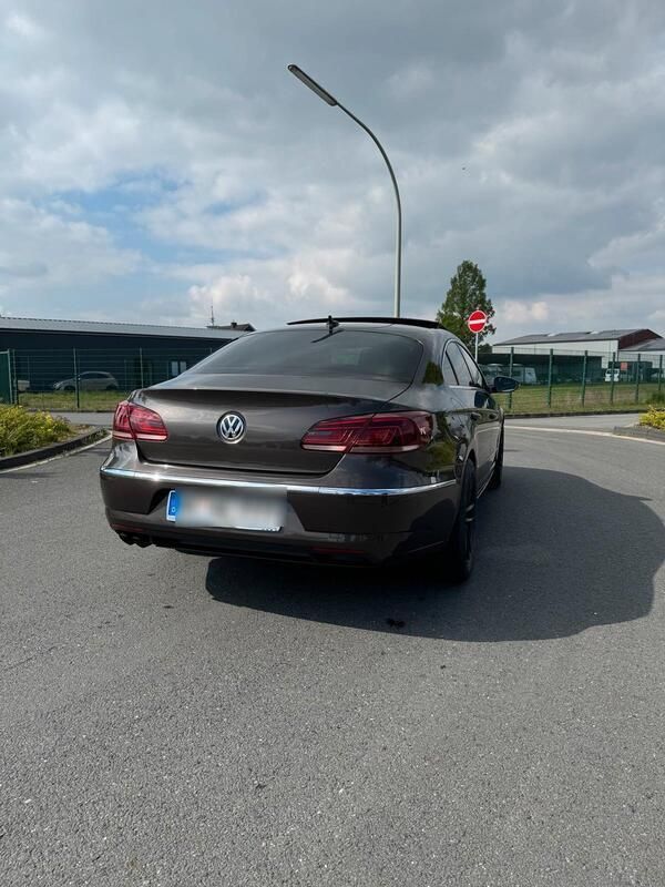 Braun Gebraucht 2012 VW CC Limousine | 11.000 € (Etwas zu teuer) - Bild 1/4