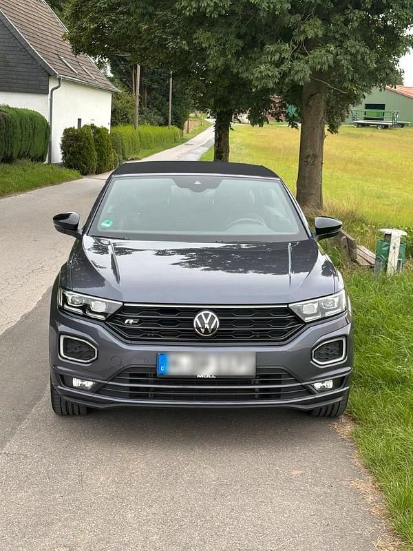 Grau Gebraucht 2021 VW T-Roc Cabriolet R-line Cabrio | 25.500 € (Guter Preis) - Bild 1/4