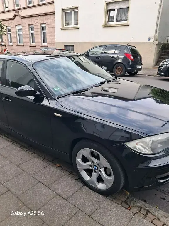 Gebraucht BMW 120 177 PS (130 kW) 2007 Schwarz Kleinwagen