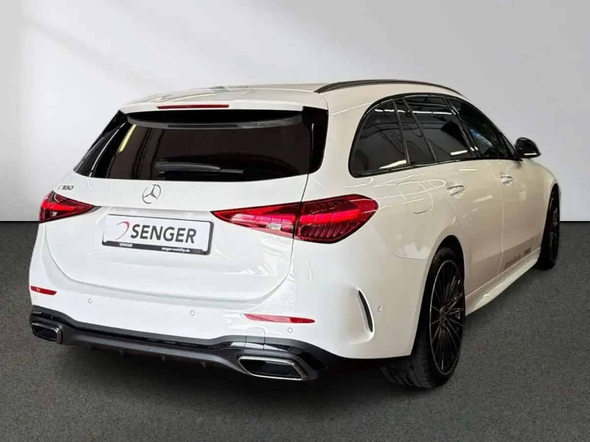 Gebraucht Mercedes C180 AMG 170 PS (125 kW) 2026 Unilack polarweiß Kombi