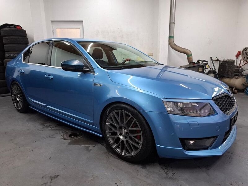 Blau Gebraucht 2014 Skoda Octavia Elegance Limousine | 11.990 € (Fairer Preis) - Bild 1/4