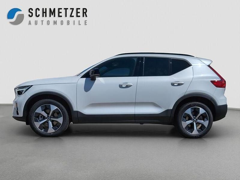 Gebraucht Volvo XC40 Plus 163 PS (119 kW) 2025 Crystal white SUV