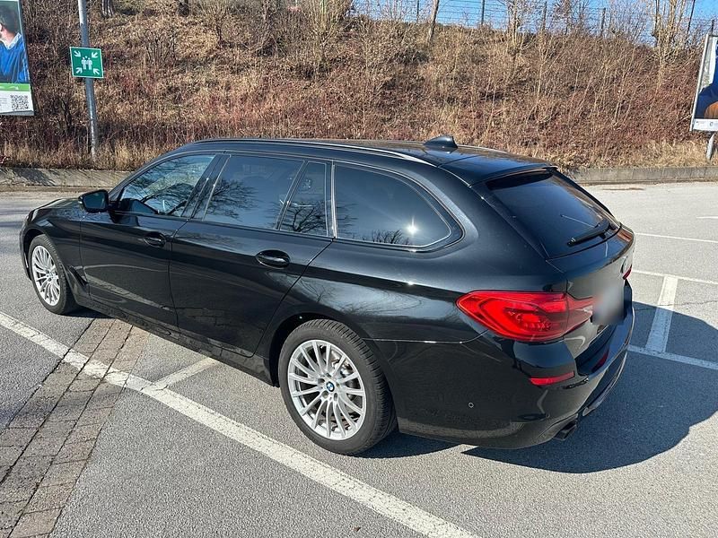 Gebraucht BMW 520 190 PS (139 kW) 2020 Schwarz Kombi