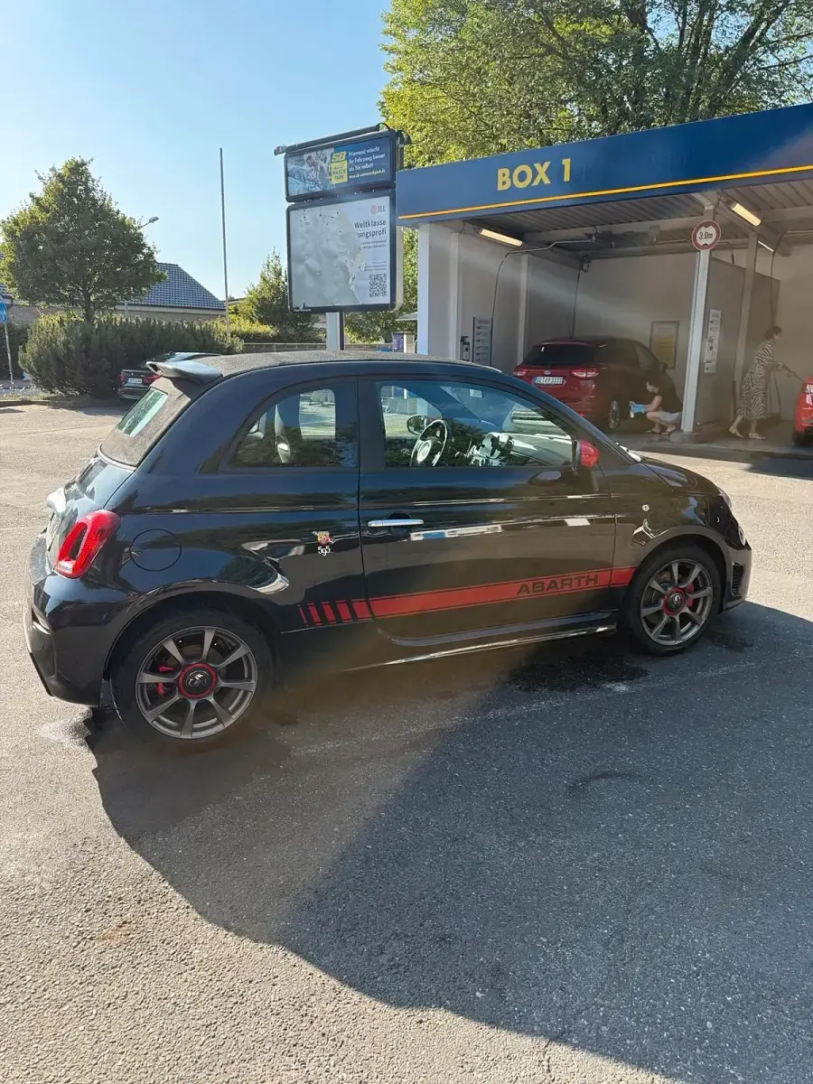 Gebraucht Abarth 595C 145 PS (106 kW) 2018 Schwarz Cabrio