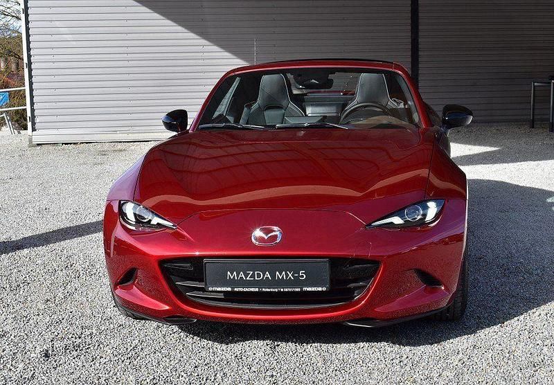 Neu Mazda MX5 Homura-Line 132 PS (97 kW) 2026 Rot Cabrio