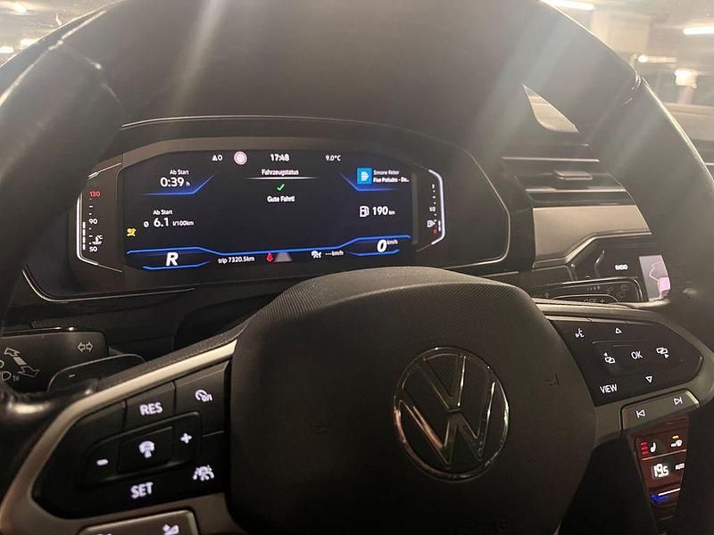 Gebraucht VW Passat R-line 200 PS (147 kW) 2021 Schwarz Kombi