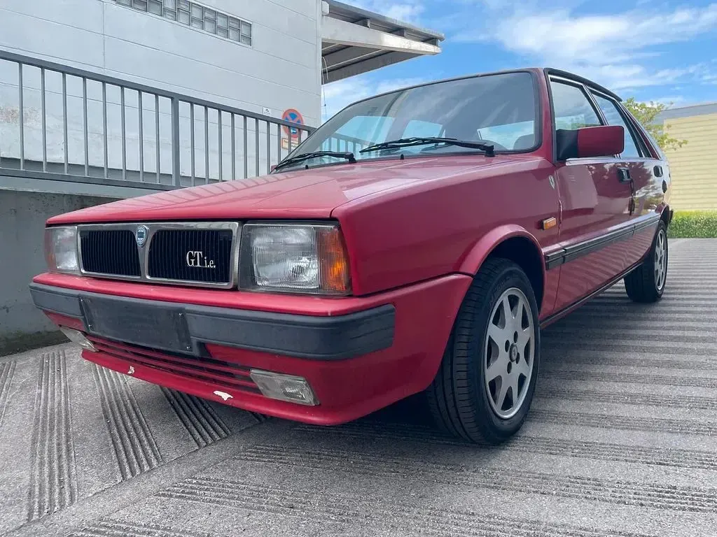 Gebraucht Lancia Delta 90 PS (66 kW) 1990 Rot Kleinwagen