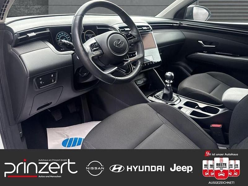 Gebraucht Hyundai Tucson Trend 150 PS (110 kW) 2021 Polar white / sol SUV