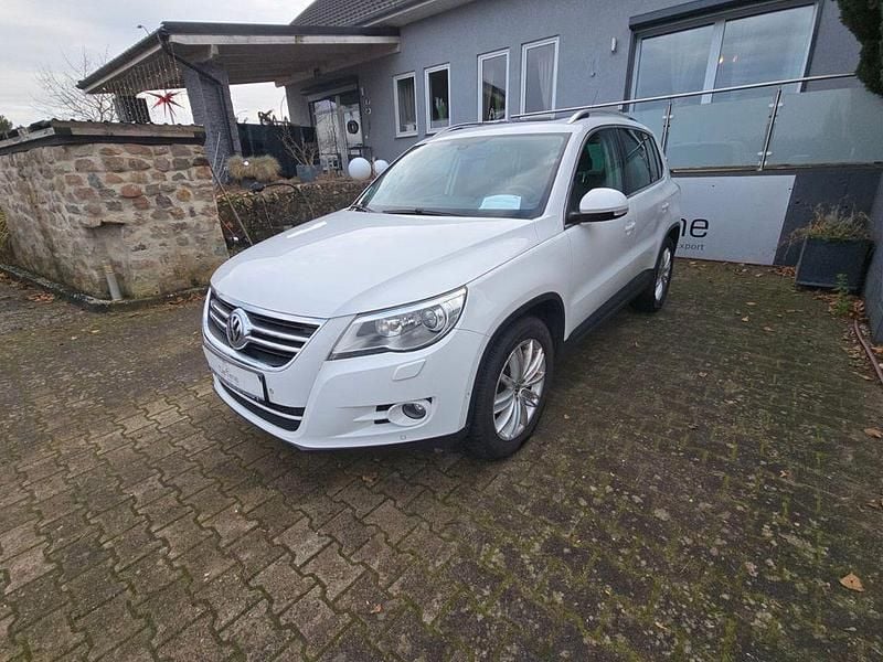 Gebraucht VW Tiguan Team 122 PS (89 kW) 2011 Weiß SUV