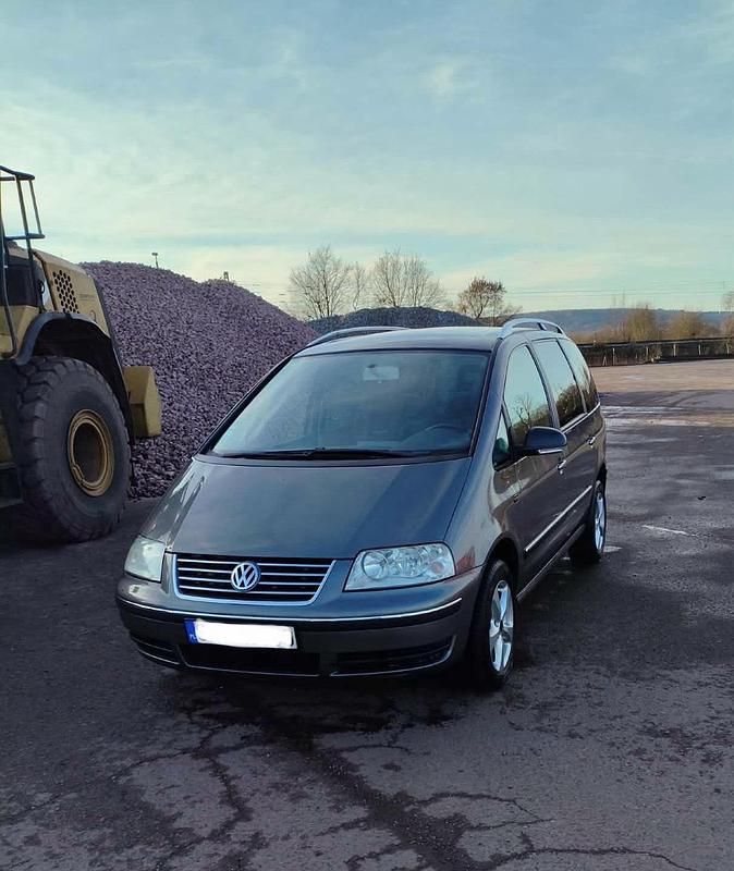 Gebraucht VW Sharan 140 PS (102 kW) 2007 Andere farben Van / Kleinbus