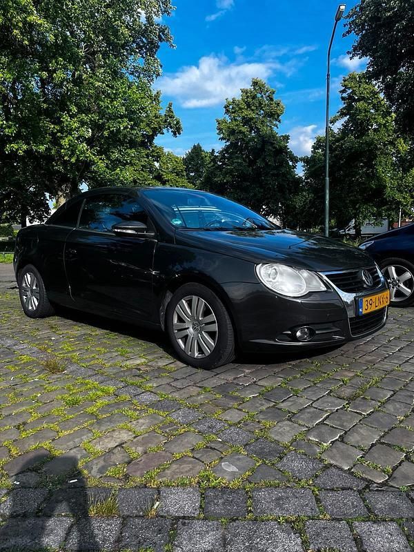 Braun Gebraucht 2010 VW Eos Cabrio | 3.500 € (Guter Preis) - Bild 1/4