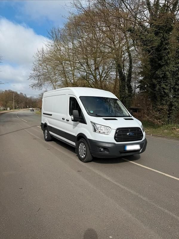 Second-hand Ford Transit 131 CP (96 kW) 2018 Alb Monovolum