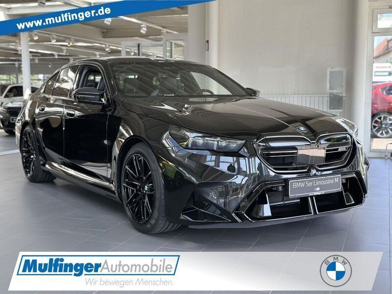 Saphirschwarz Neu 2025 BMW M5 Comfort Edition Limousine | 138.790 € - Bild 1/4