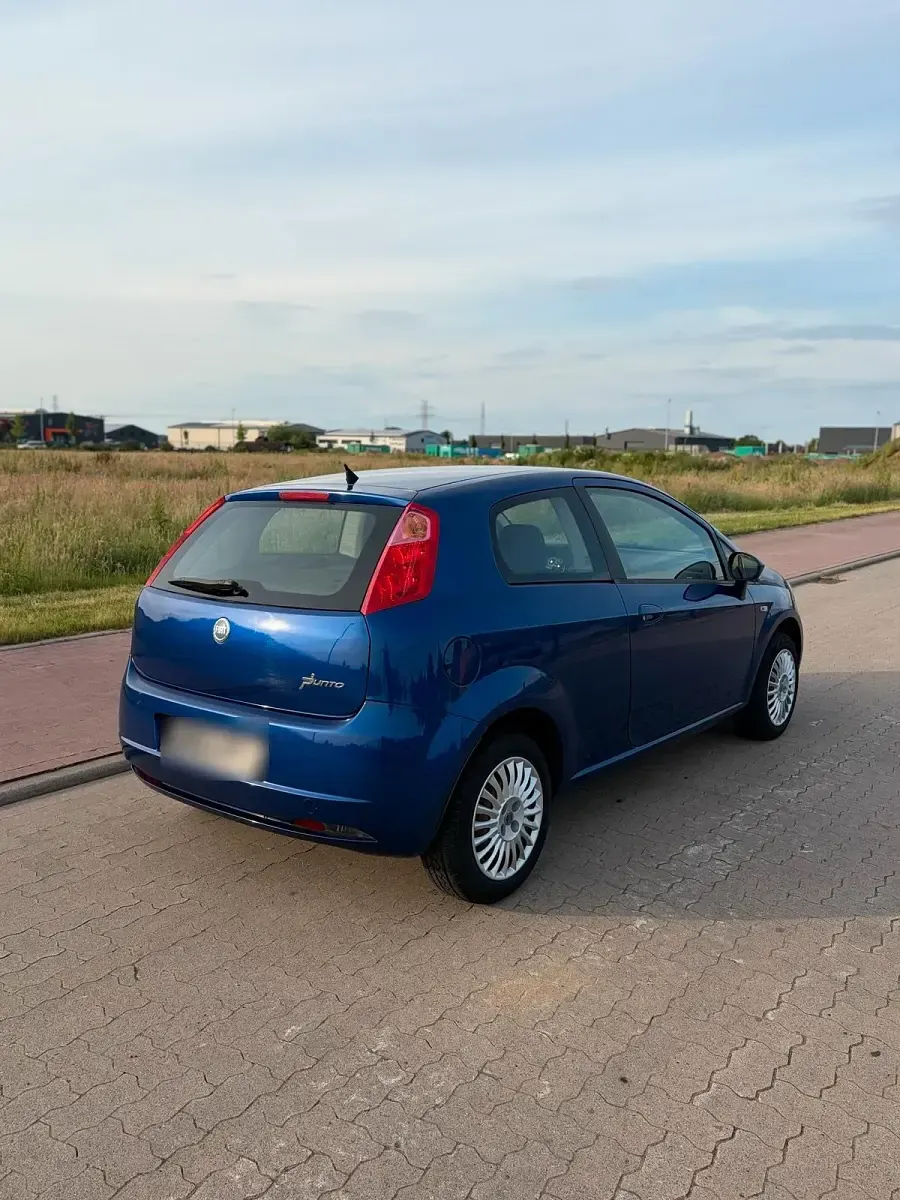 Gebraucht Fiat Punto 77 PS (56 kW) 2007 Blau Kleinwagen