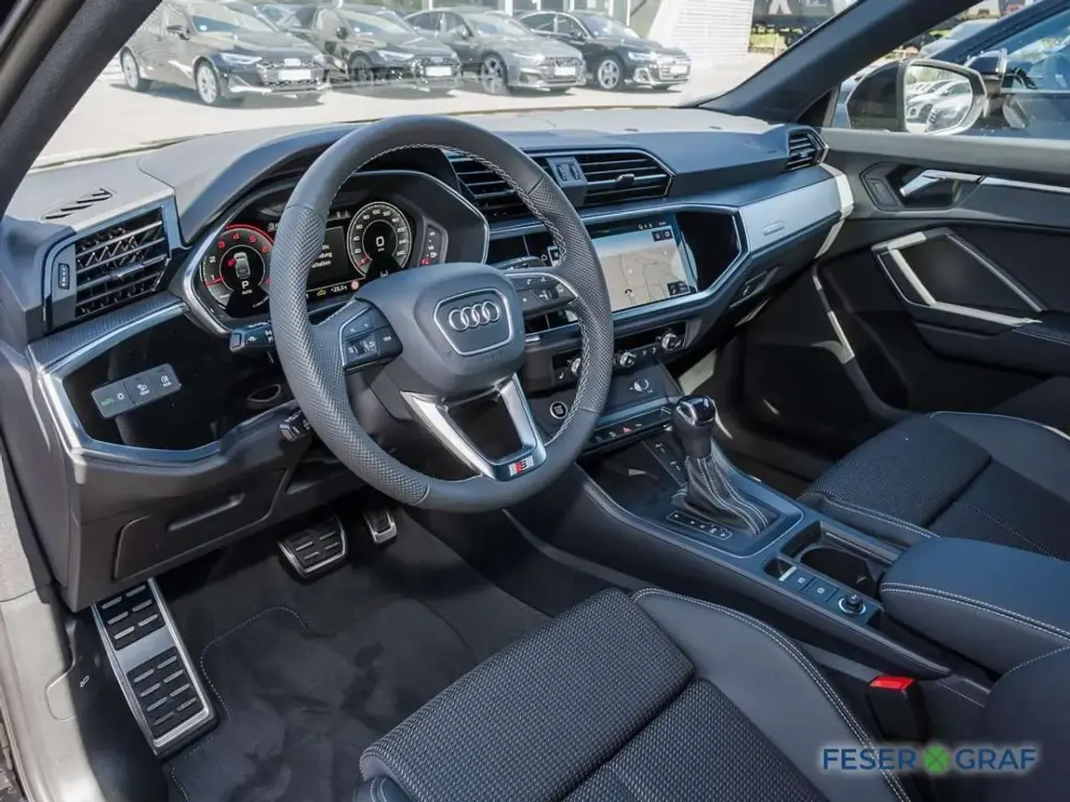Gebraucht Audi Q3 S-Line 150 PS (110 kW) 2025 Schwarz SUV