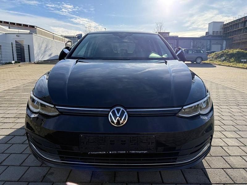 Gebraucht VW Golf VIII Active 110 PS (80 kW) 2022 Schwarz Limousine