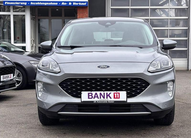 Gebraucht Ford Kuga 120 PS (88 kW) 2020 Silber SUV