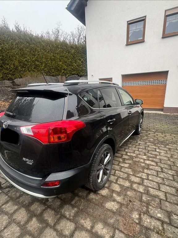 Gebraucht Toyota RAV4 Executive 150 PS (110 kW) 2015 Braun SUV