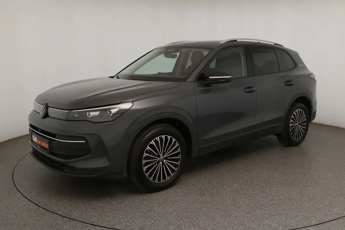 Gebraucht VW Tiguan Goal 96 PS (70 kW) 2025 Grau SUV