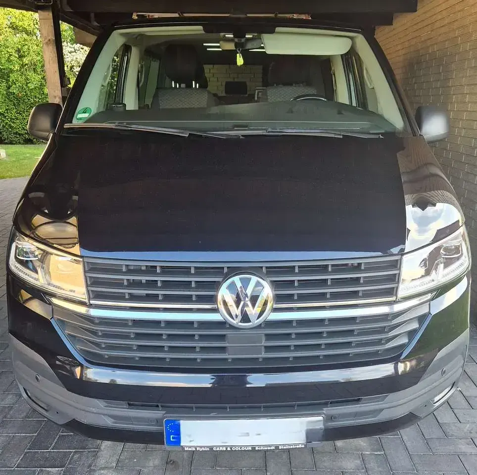 Gebraucht VW Multivan Trendline 150 PS (110 kW) 2021 Schwarz Van / Kleinbus