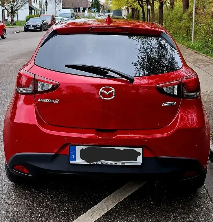Usata Mazda 2 Sports-Line 90 CV (66 kW) 2017 Rosso Berlina
