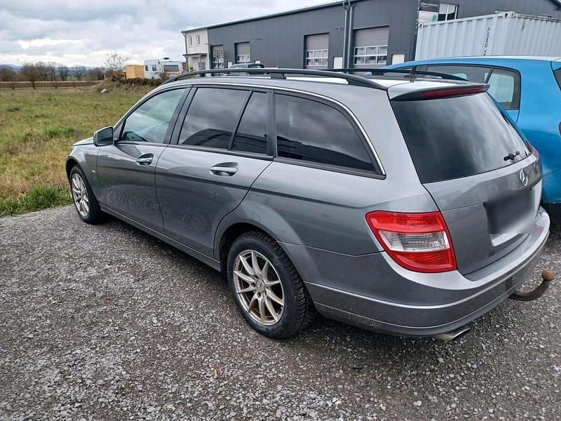 Gebraucht Mercedes C220 170 PS (125 kW) 2009 Grau Kombi