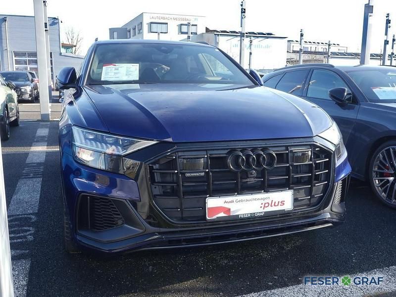 Gebraucht Audi Q8 S-Line 286 PS (210 kW) 2023 Blau SUV
