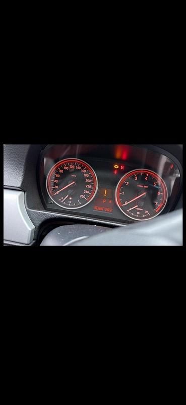 Gebraucht BMW 320 170 PS (125 kW) 2008 Schwarz Coupé