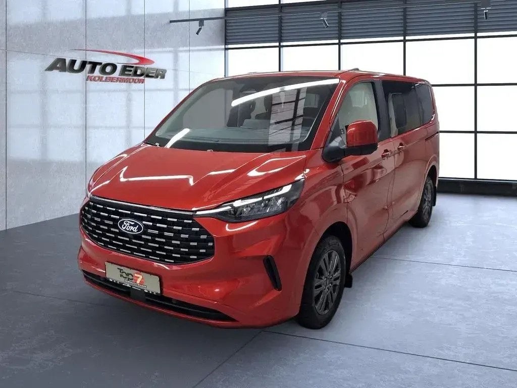 Gebraucht Ford Tourneo Custom Titanium 150 PS (110 kW) 2026 Artisan red Van