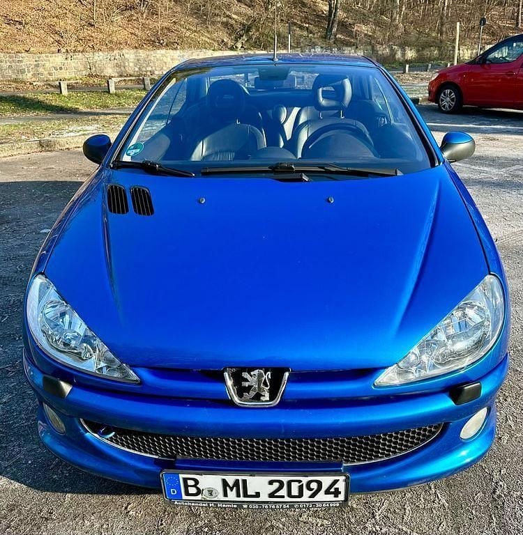 Blau Gebraucht 2004 Peugeot 206 CC Platinum Cabrio | 1.800 € (Guter Preis) - Bild 1/4