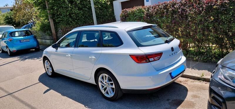 Weiß Gebraucht 2014 Seat Leon Kombi | 10.000 € (Guter Preis) - Bild 1/4
