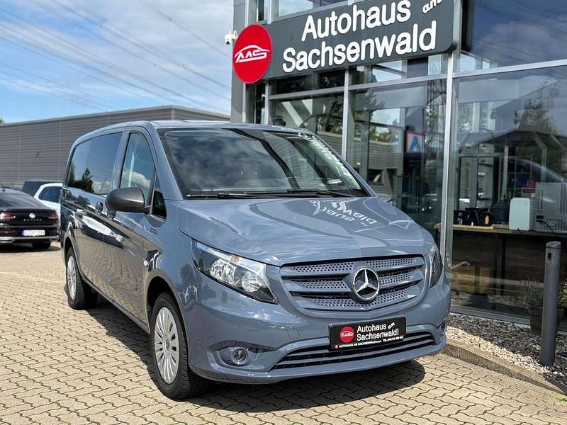 Grau Gebraucht 2021 Mercedes e-Vito Van / Kleinbus | 18.990 € - Bild 1/4