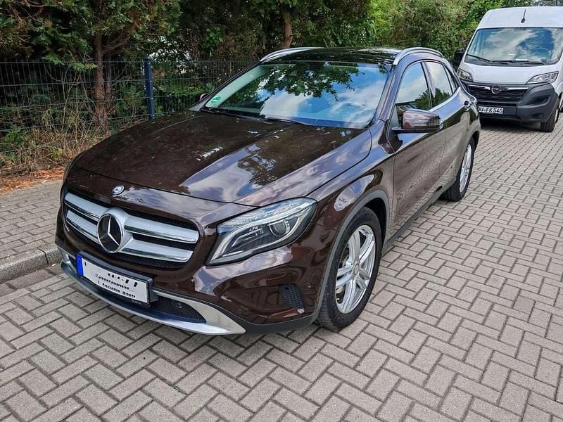 Gebraucht Mercedes GLA250 Urban 211 PS (155 kW) 2017 SUV