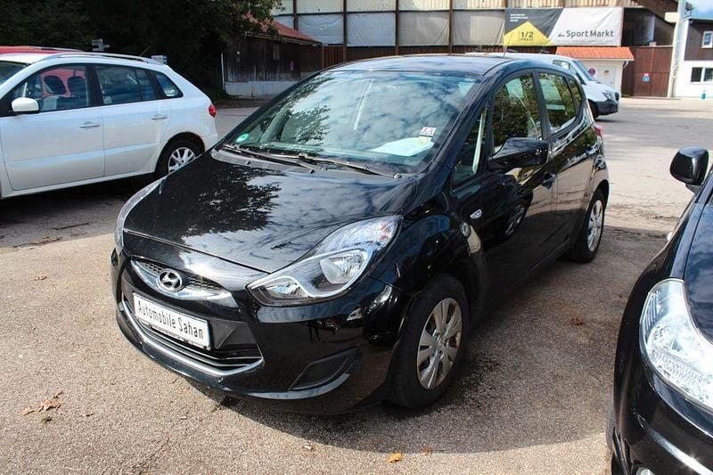 Schwarz Gebraucht 2013 Hyundai ix20 Edition Kleinwagen | 6.200 € (Fairer Preis) - Bild 1/4