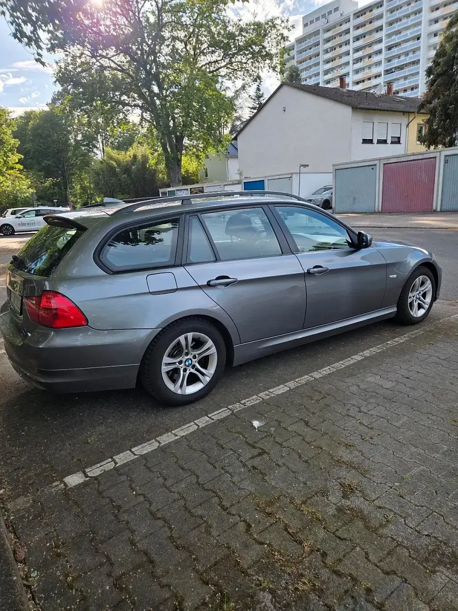 Używany BMW 320 170 KM (125 kW) 2009 Szary Kombi