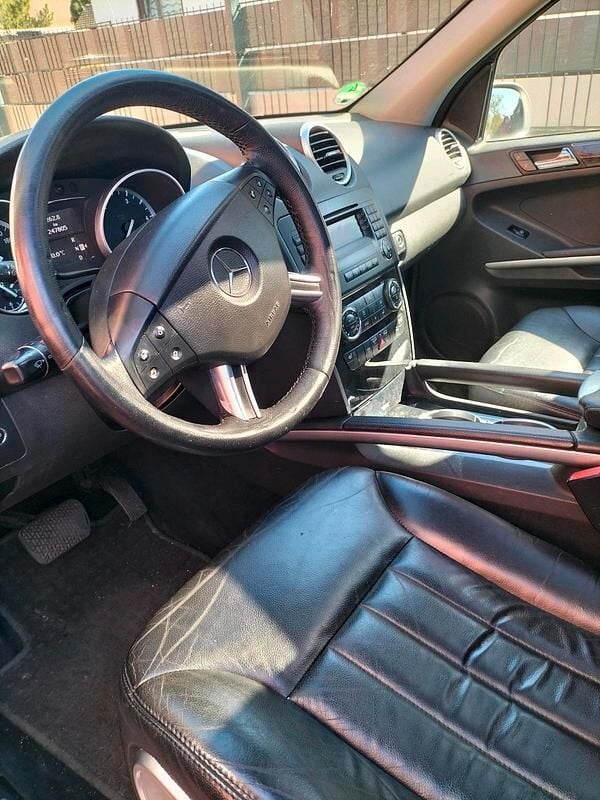 Gebraucht Mercedes ML280 190 PS (139 kW) 2008 Grau SUV