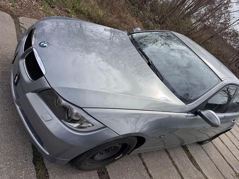 Gebraucht BMW 318 129 PS (94 kW) 2006 Andere farben Limousine
