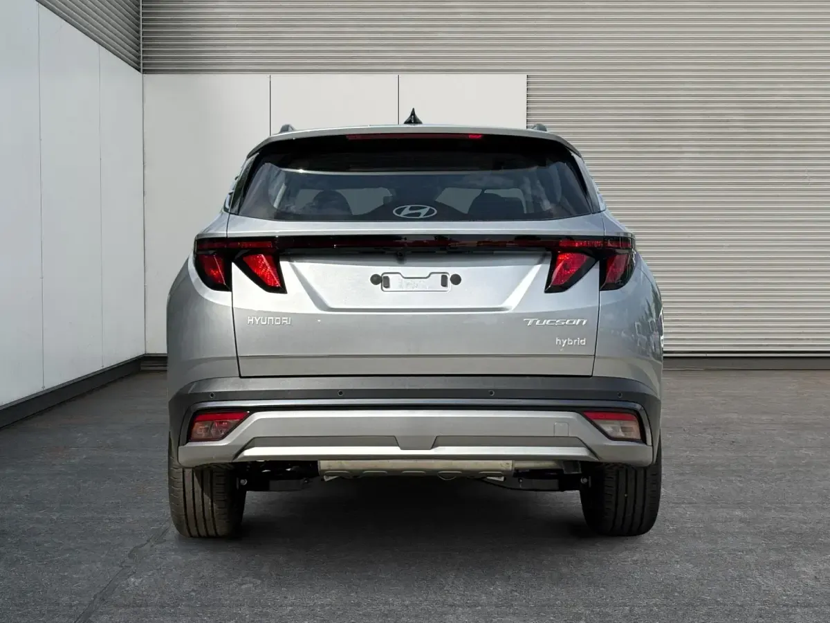 Neu Hyundai Tucson Style 239 PS (175 kW) 2026 Shimmering silver metallic SUV