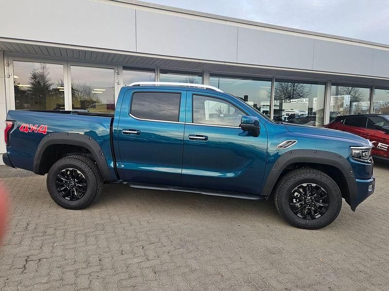 Neu Foton 4 173 PS (127 kW) 2026 Grün SUV