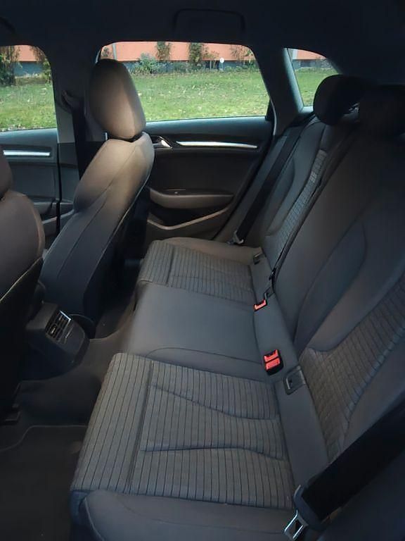 Gebraucht Audi A3 Design 150 PS (110 kW) 2018 Grau Limousine