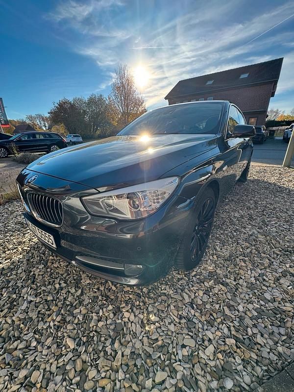 Schwarz Gebraucht 2011 BMW 530 Gran Turismo Limousine | 8.700 € (Superpreis) - Bild 1/4