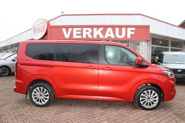 Rot Gebraucht 2024 Ford Tourneo Custom Titanium X Van / Kleinbus | 46.950 € (Etwas zu teuer) - Bild 1/4