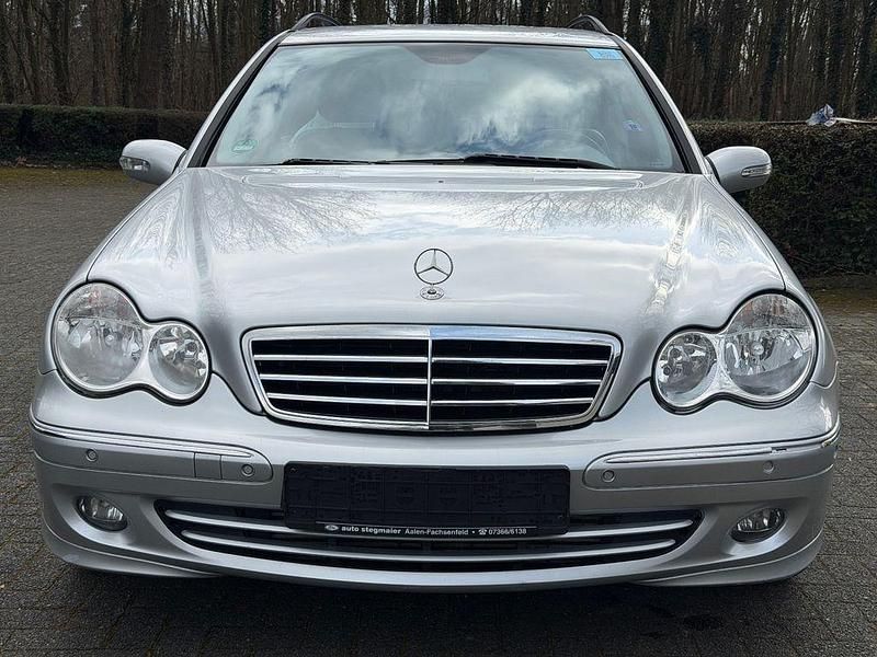 Gebraucht Mercedes C200 122 PS (89 kW) 2006 Silber Kombi