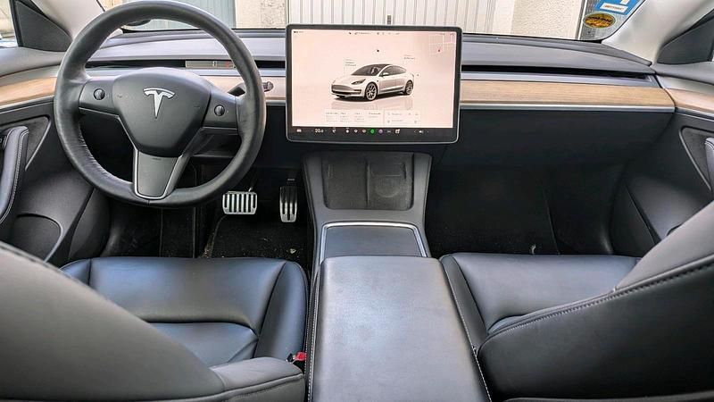 Gebraucht Tesla Model 3 392 kW (533 PS) 2022 Weiß Limousine