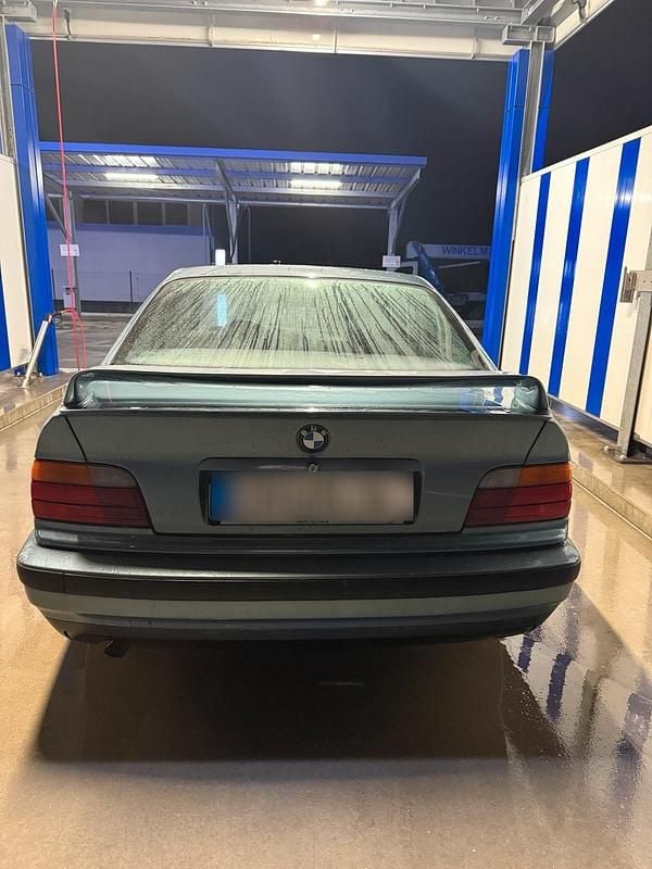 Gebraucht BMW 316 Basis 102 PS (75 kW) 1998 Blau Coupé