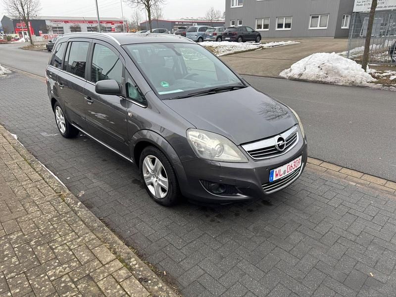 Gebraucht Opel Zafira Innovation 150 PS (110 kW) 2010 Grau Van / Kleinbus