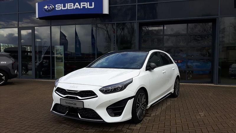 Gebraucht Kia Ceed GT-Line 140 PS (102 kW) 2025 Weiß Kleinwagen