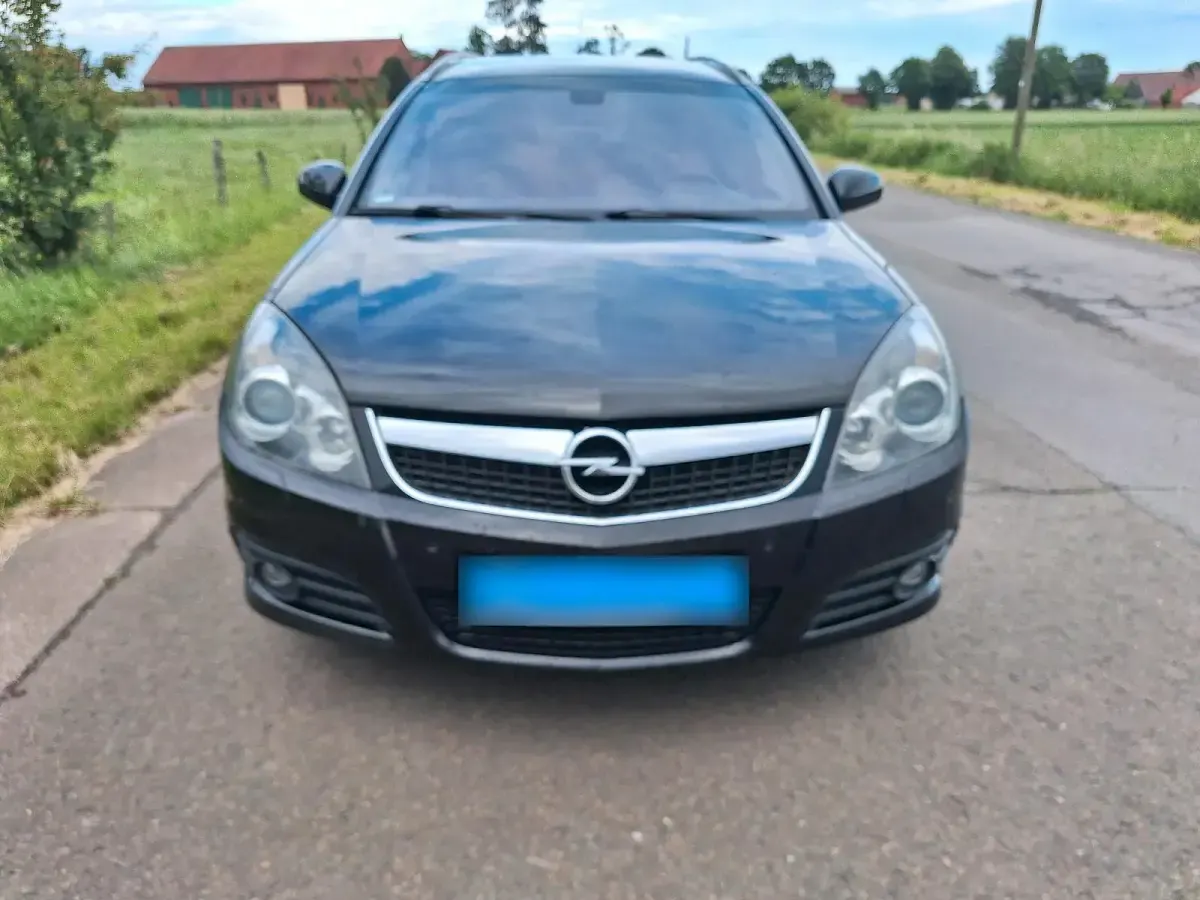 Gebraucht Opel Vectra 150 PS (110 kW) 2008 Schwarz Kombi