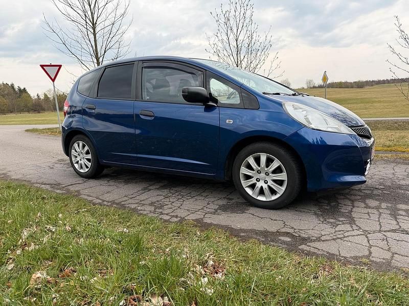 Gebraucht Honda Jazz 90 PS (66 kW) 2012 Blau Kleinwagen